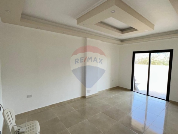 R9-3470 شقة للبيع في أردة زغرتا – 120 م² — الصورة 3 من 10