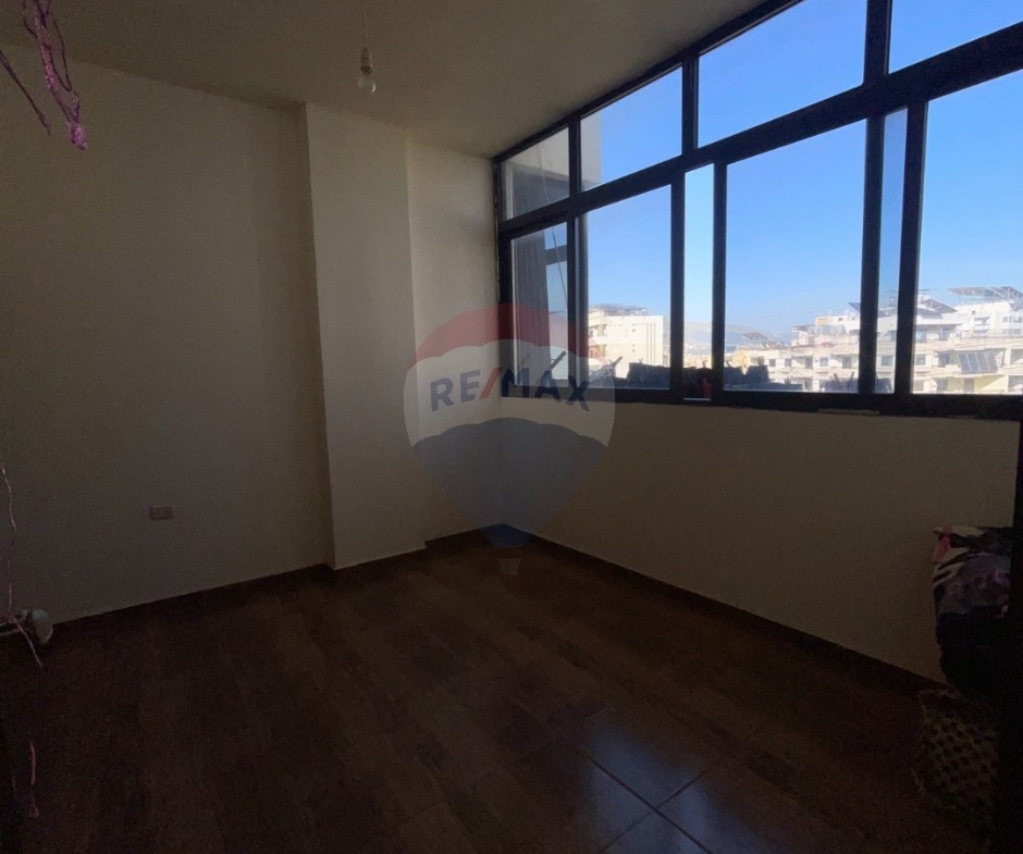 R9-3435  شقة للبيع في أبو سمرا ساحة شراع طرابلس – 125 م² — الصورة 3 من 9