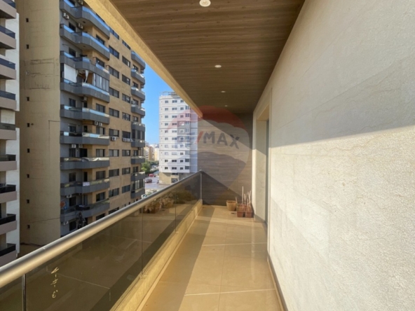 R9-3485 Apartment for Sale in Mina, Behind Ferry – 120 m²شقة للبيع في الميناء خلف الفيري – 120 م² — Photo 3 of 12