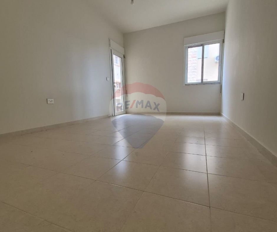 R9-3496 فيلا للبيع في نهر إبراهيم جبيل –  إطلالة بحرية — الصورة 3 من 10
