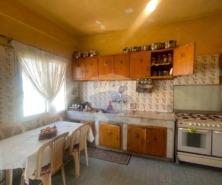 R9-3425 Apartment for Sale in Abou Samra Rawdat Zaytoun – 200 m²شقة للبيع في أبو سمرا روضة الزيتون – 200 م² — Photo 4 of 12