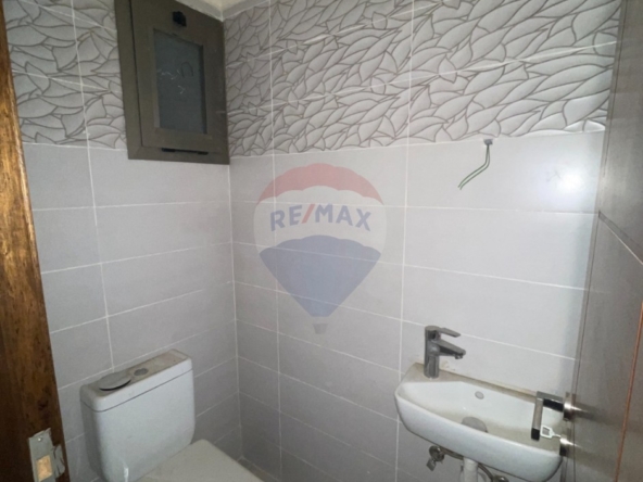 R9-3485 Apartment for Sale in Mina, Behind Ferry – 120 m²شقة للبيع في الميناء خلف الفيري – 120 م² — Photo 4 of 12