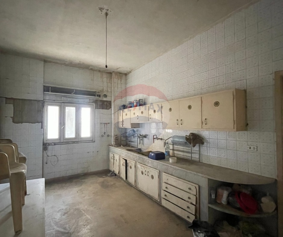 R9-3414 Apartment for Sale – Mina Road, Tripoli شقة للبيع – شارع  طريق الميناء، طرابلس — Photo 4 of 8