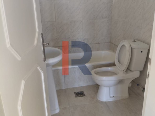 R9-3489 شقة للبيع في أبو سمرا طرابلس – 125 م² — الصورة 5 من 8
