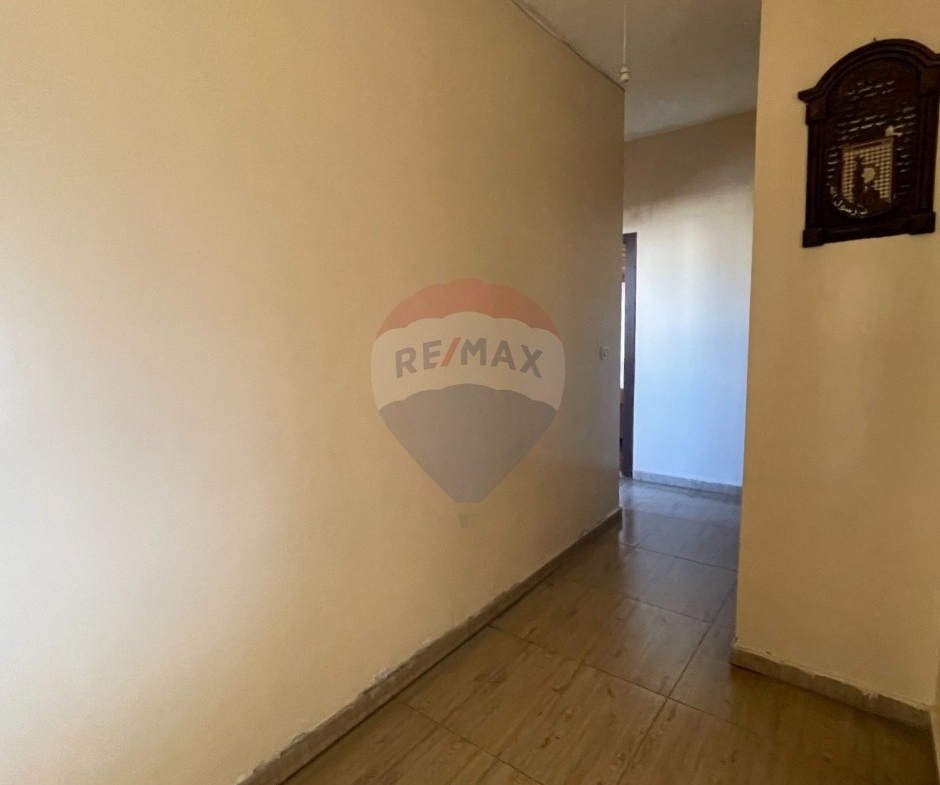 R9-3435  شقة للبيع في أبو سمرا ساحة شراع طرابلس – 125 م² — الصورة 7 من 9