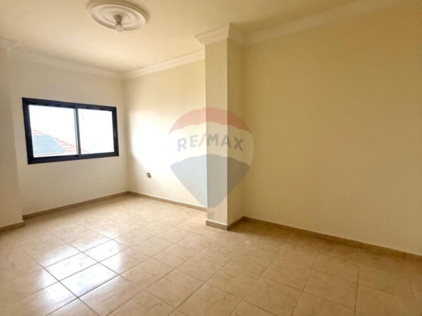 R9-3491  Villa for Sale in Jbeil – 410 m²فيلا للبيع في جبيل – 410 م² — Photo 3 of 10
