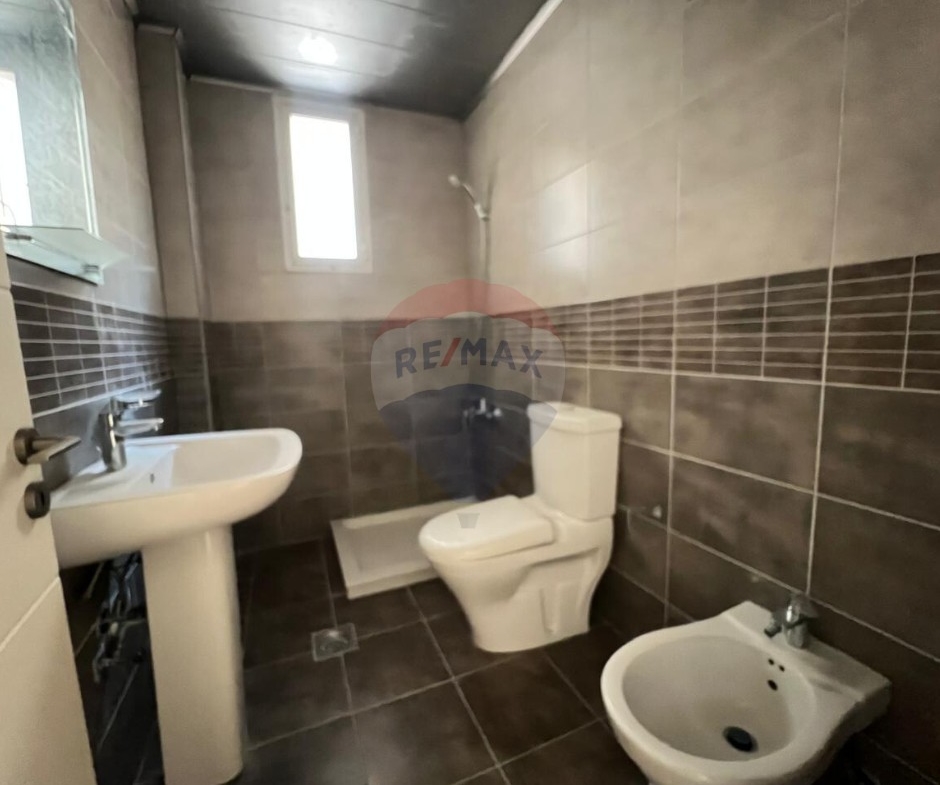 R9-3419 Apartment for Rent in Boulevard Bahsas – Tripoli | 170 mشقة للإيجار في بوليفارد بحصاص – طرابلس | 170 م² — Photo 8 of 12