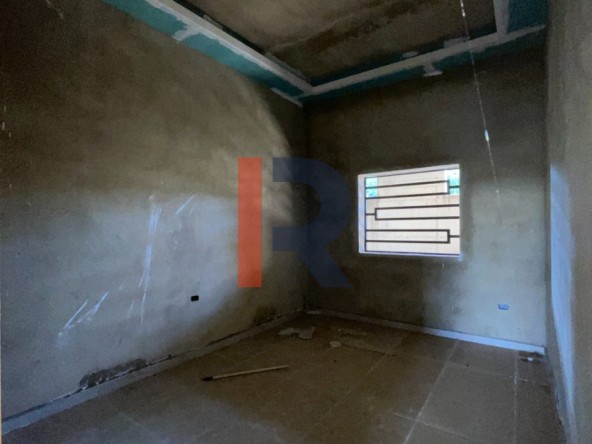 R9-3538 شقة للبيع في برسا الكورة – 150 م² + تراس، الطابق الأرضي — الصورة 3 من 13