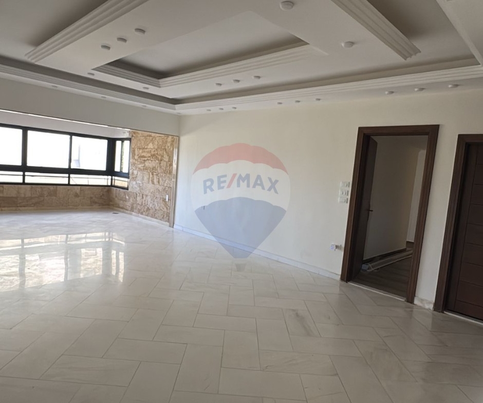R9-3669 Apartment for Rent in Maarad Ring – Tripoli, 500 m², Prestigious Zoneشقة للإيجار في المعرض رينغ طرابلس – 500 م²، منطقة راقية جدًا — Photo 14 of 15
