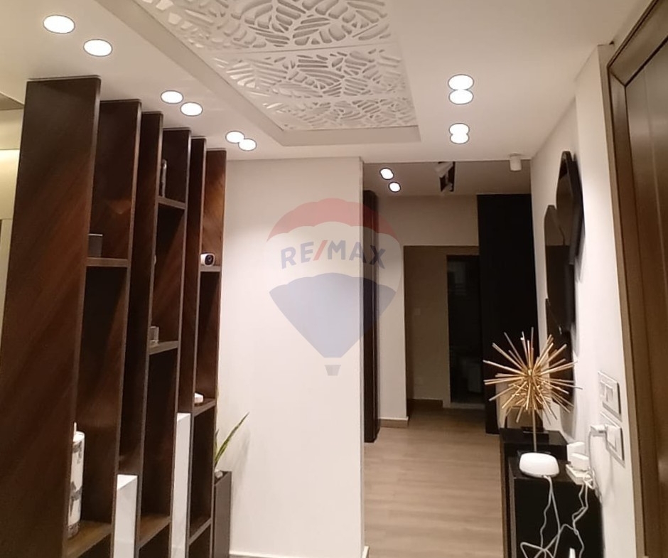 R9-3602 Luxury Apartment for Sale in Maarad – Tripoli, 315 m²شقة فاخرة للبيع في المعرض طرابلس – 315 م² — Photo 9 of 17