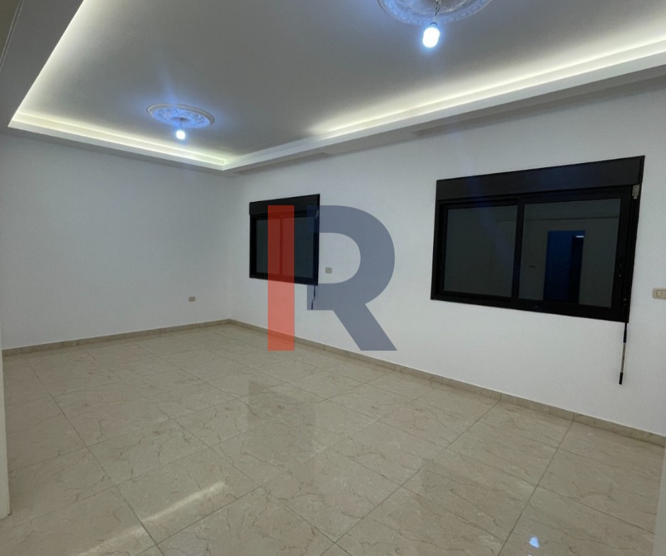 R9-3568 شقة للبيع في دده الكورة – 112 م²، الطابق الأرضي — الصورة 2 من 12