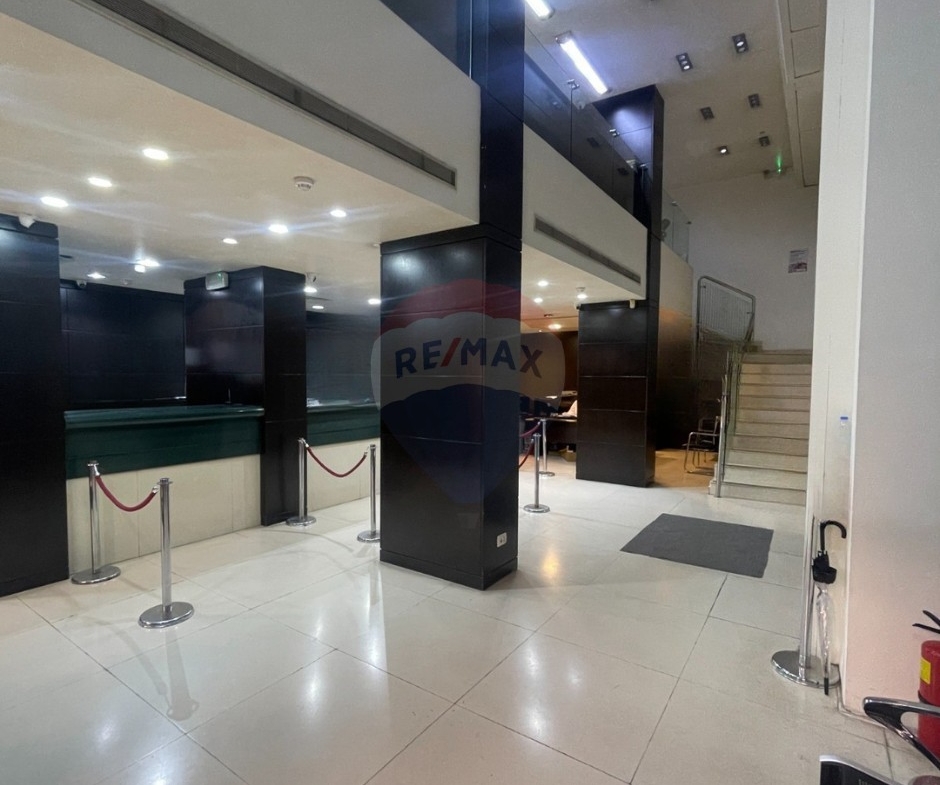 R9-3584 Showroom for Rent in Tripoli – Sahat El Nour, 400 m², Prime Locationصالة عرض للإيجار في طرابلس – ساحة النور، 400 م²، موقع مميز — Photo 18 of 22