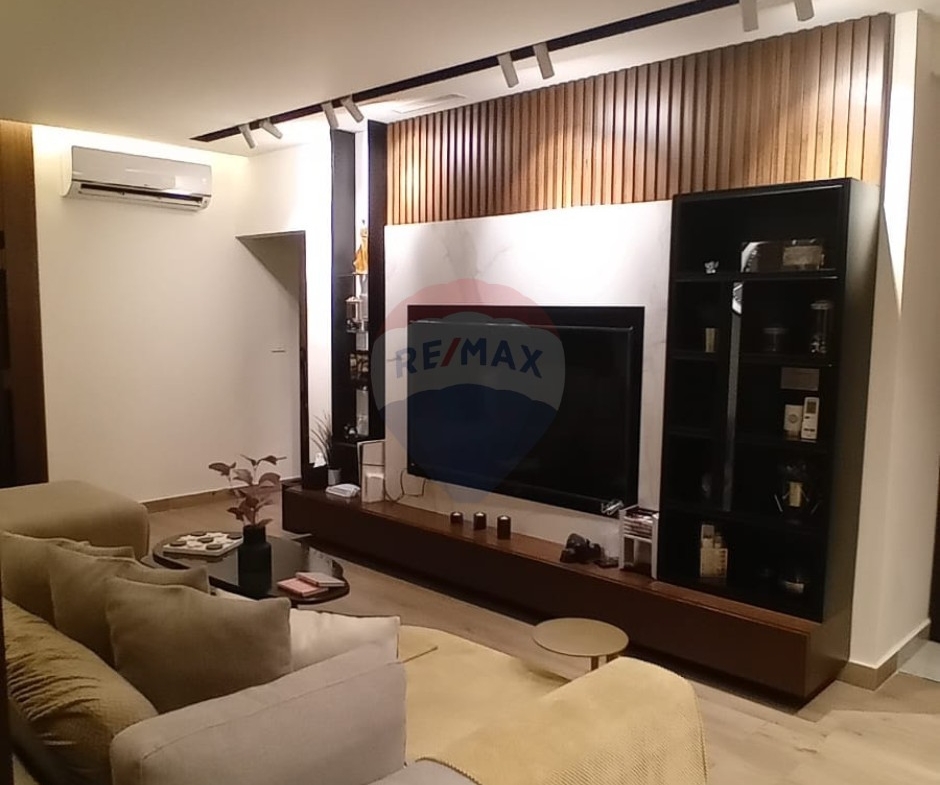 R9-3602 Luxury Apartment for Sale in Maarad – Tripoli, 315 m²شقة فاخرة للبيع في المعرض طرابلس – 315 م² — Photo 13 of 17