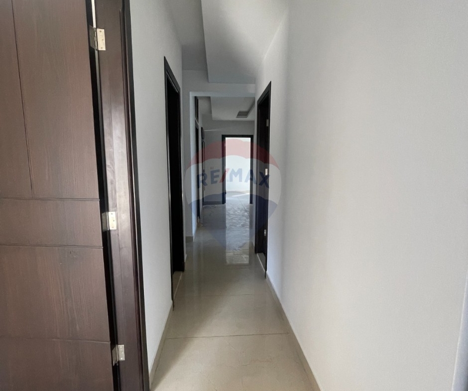 R9-3620 Duplex for Sale in Haykaliyeh – Koura, 300 m², 3 Floors دوبلكس للبيع في هيكلية الكورة – 300 م²، 3 طوابق — Photo 2 of 23
