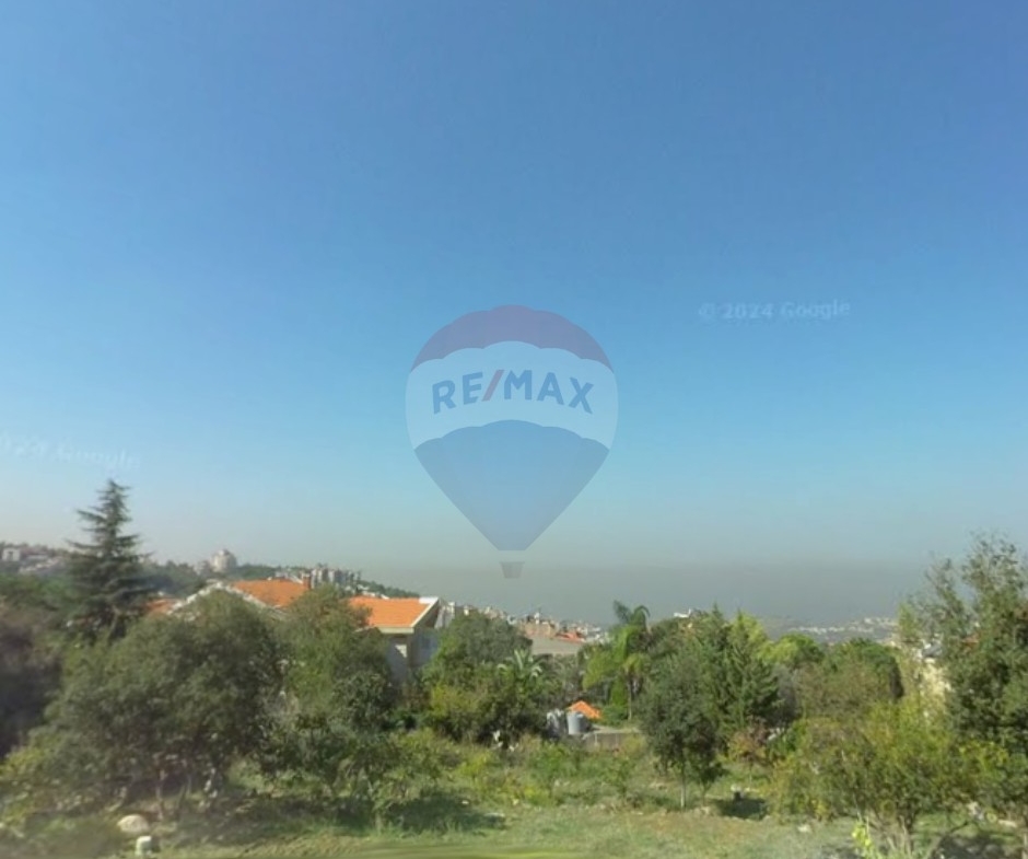 R9-3668أرض للبيع في قرنة الحمرا المتن – 2031 م² سكنية — الصورة 2 من 3