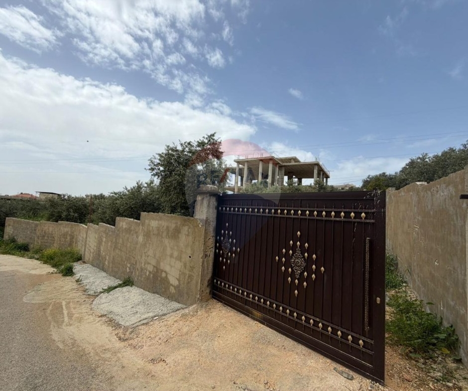 R9-3526 Land for Sale in Kfar Habou – Danniyeh, 1200 m², Zoning 40%أرض للبيع في كفر حبّو الضنية – 1200 م²، تصنيف بناء 40% — Photo 2 of 3