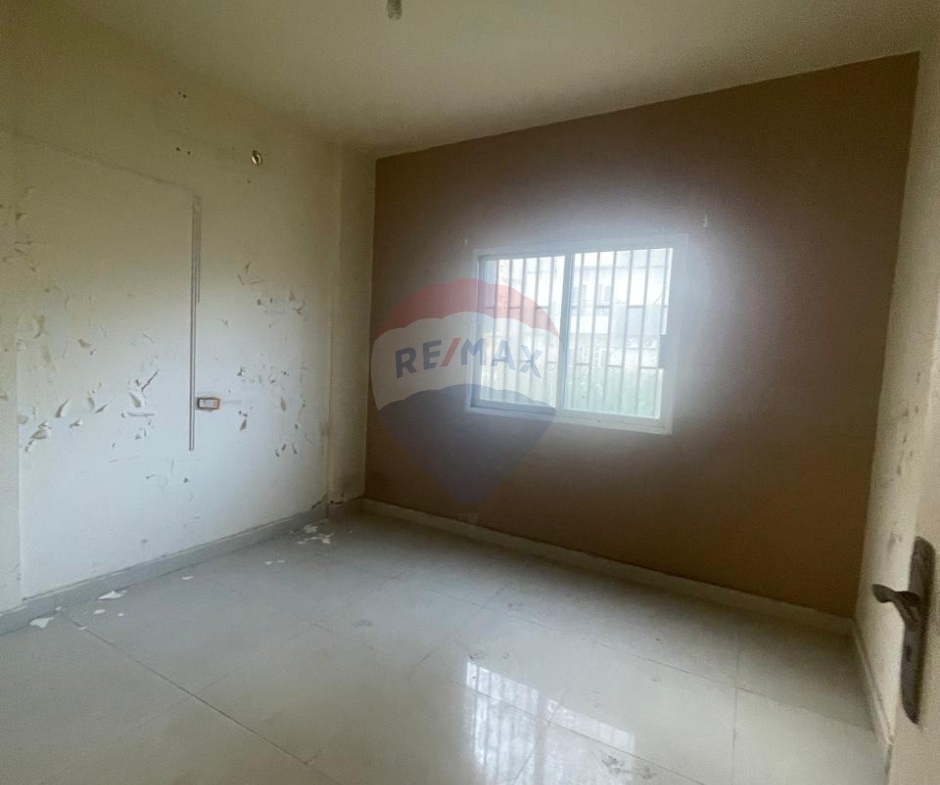 R9-3542 Apartment for Rent in Miten Street – Tripoli, 100 m² شقة للإيجار في شارع ميتين طرابلس – 100 م² — Photo 2 of 5