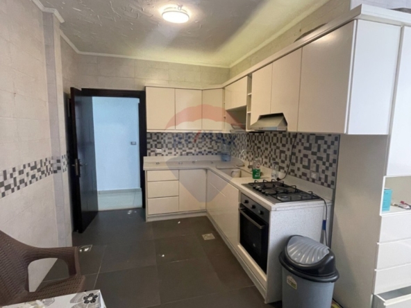 R9-3553 Apartment for Sale in Mina – Port Said Street, Tripoli, 220 m² شقة للبيع في الميناء شارع بورسعيد طرابلس – 220 م² — Photo 2 of 15