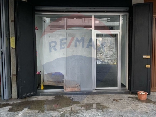 R9-3557 Shop for Rent in Thaqafe – Tripoli, 60 m², 2 Floorsمحل للأيجار في الثقافة طرابلس – 60 م²، طابقان — Photo 2 of 5