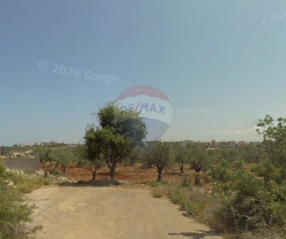 R9-3566 Land for Sale in Deddeh – Koura, 927 m², Zoning 30/90أرض للبيع في دده الكورة – 927 م²، تصنيف بناء 30/90 — Photo 2 of 2