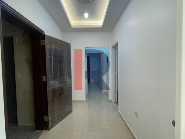 R9-3569 Apartment for Sale in Block B – Deddeh, Koura, 140 m² + 30 m² Terraceشقة للبيع في بلوك B دده الكورة – 140 م² + تراس 30 م²، الطابق الأرضي — Photo 2 of 11