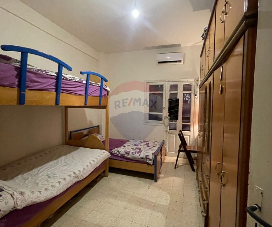 R9-3599 Apartment for Sale in Jemayzet Street – Tripoli, 120 m²شقة للبيع في شارع الجميزات طرابلس – 120 م² — Photo 2 of 8