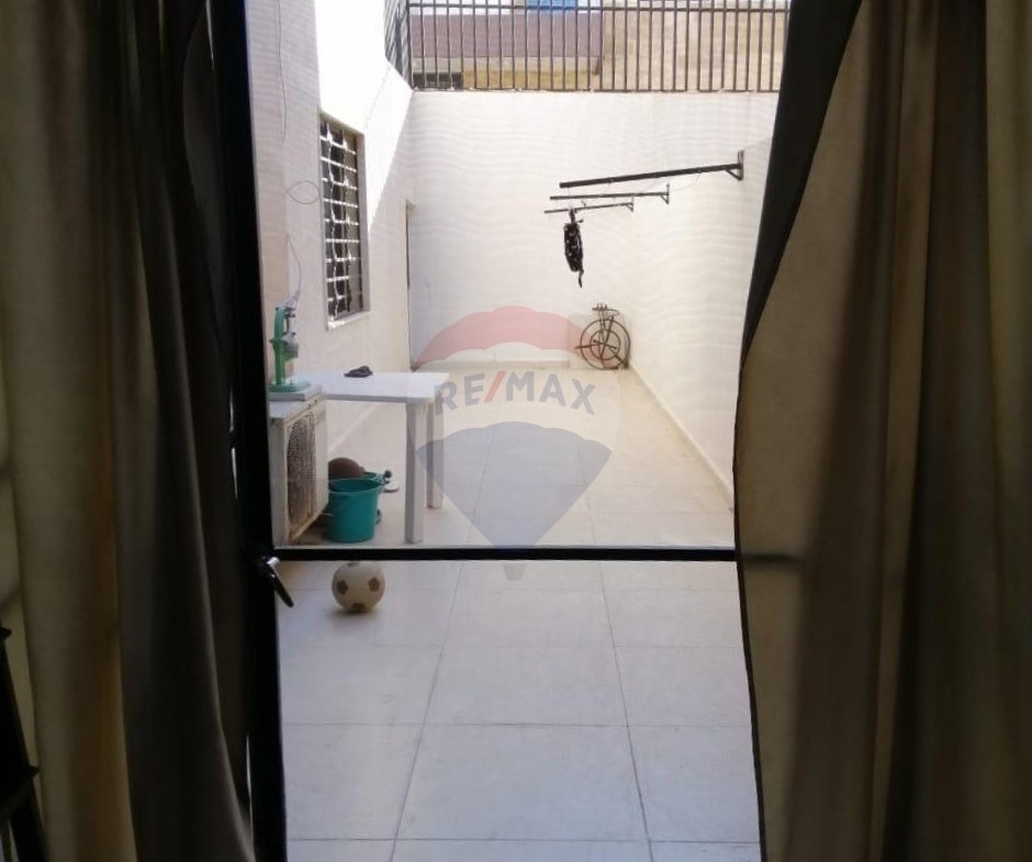 R9-3608 Apartment for Sale in Al-Samriyeh – Koura, 180 m², Ground Floor with Terraceشقة للبيع في السامرية الكورة – 180 م²، الطابق الأرضي مع تراس — Photo 2 of 16