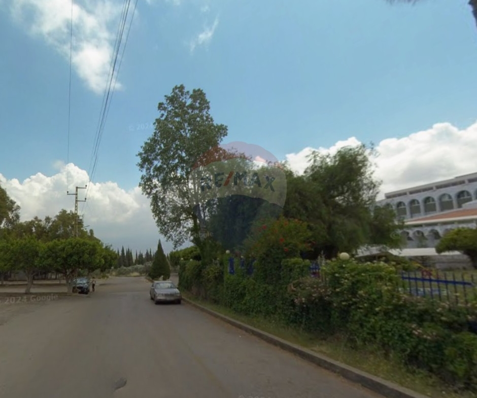 R9-3515 Land for Sale in Batroumine – Koura, 1899 m²أرض للبيع في بترومين الكورة – 1899 م² — Photo 3 of 4