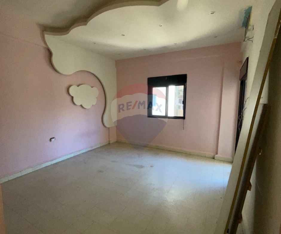 R9-3664 Apartment for Rent in Abou Samra – Hawooz Street, Tripoli, 170 m²شقة للإيجار في أبو سمرا شارع الحاووز طرابلس – 170 م² — Photo 3 of 12