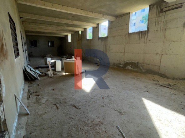 R9-3538 شقة للبيع في برسا الكورة – 150 م² + تراس، الطابق الأرضي — الصورة 4 من 13