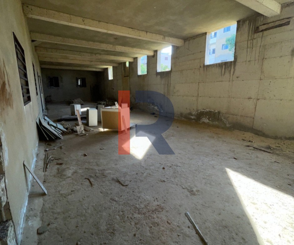 R9-3538 شقة للبيع في برسا الكورة – 150 م² + تراس، الطابق الأرضي — الصورة 4 من 13