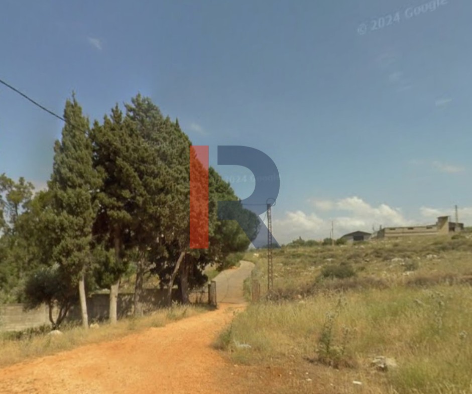 R9-3547 Land for Sale in Deddeh Hills – Koura, 1200 m²Corner on 2 Roadsأرض للبيع في تلال دده الكورة – 1200 م زاوية على طريقين — Photo 2 of 3