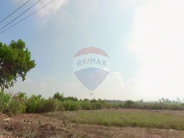 R9-3550 Land for Sale in Akkar – 24,000 m², Near Klaayaat Airport أرض للبيع في عكار – 24,000 م²، بالقرب من مطار القليعات — Photo 3 of 5