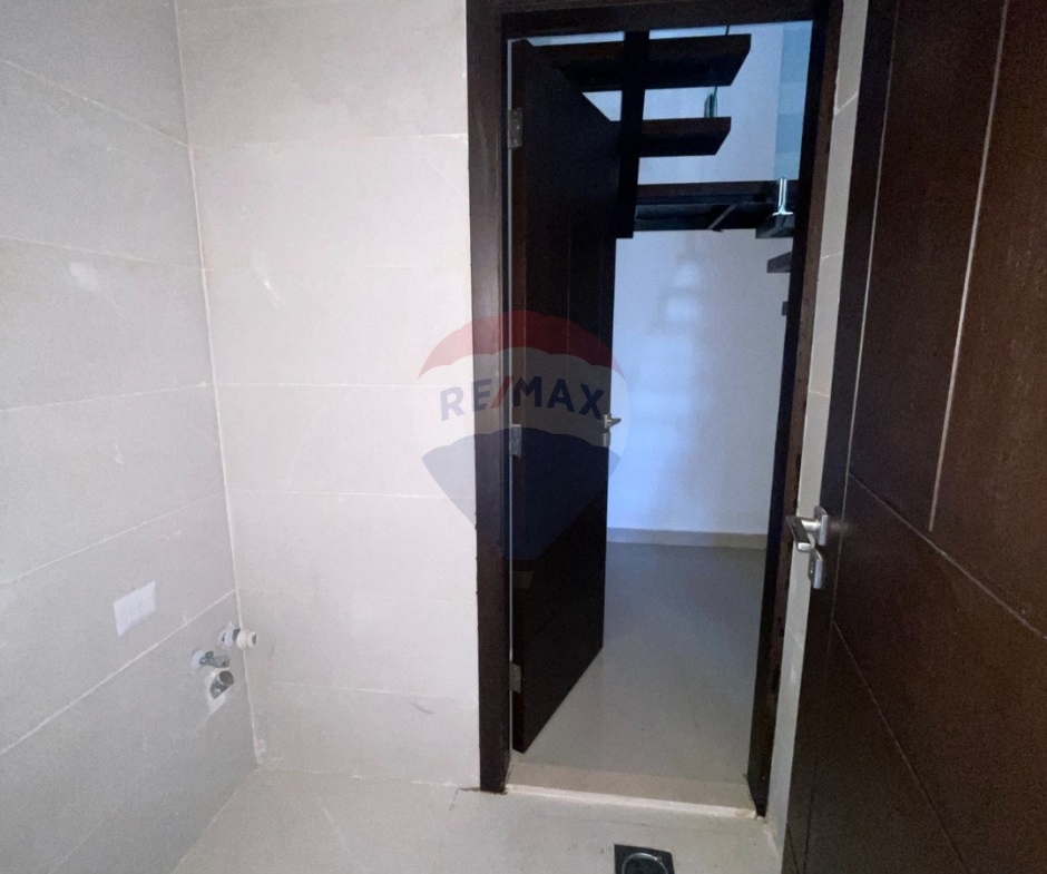 R9-3620 Duplex for Sale in Haykaliyeh – Koura, 300 m², 3 Floors دوبلكس للبيع في هيكلية الكورة – 300 م²، 3 طوابق — Photo 3 of 23
