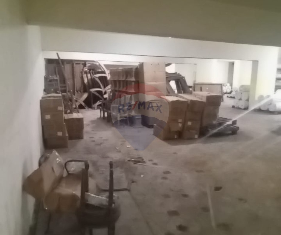 R9-3622 Warehouse for Sale in Thaqafa Street – Tripoli, 1350 m²مستودع للبيع في شارع الثقافة طرابلس – 1350 م² — Photo 3 of 8