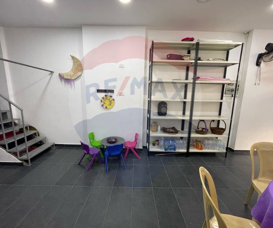 R9-3557 Shop for Rent in Thaqafe – Tripoli, 60 m², 2 Floorsمحل للأيجار في الثقافة طرابلس – 60 م²، طابقان — Photo 4 of 5