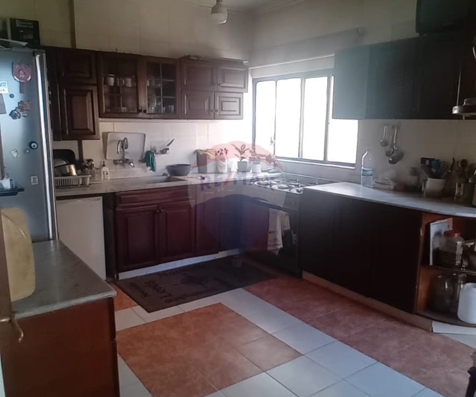 R9-3591 Apartment for Sale in Miten Street – Tripoli, 160 m²شقة للبيع في شارع ميتين طرابلس – 160 م² — Photo 4 of 9