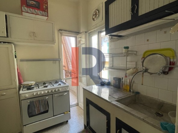R9-3599 Apartment for Sale in Jemayzet Street – Tripoli, 120 m²شقة للبيع في شارع الجميزات طرابلس – 120 م² — Photo 4 of 8