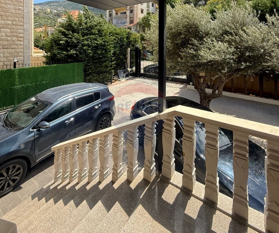 R9-3638مبنى حديث للبيع في دير عمار – حريقص. أرض 720 م²، 7 طوابق — الصورة 4 من 8