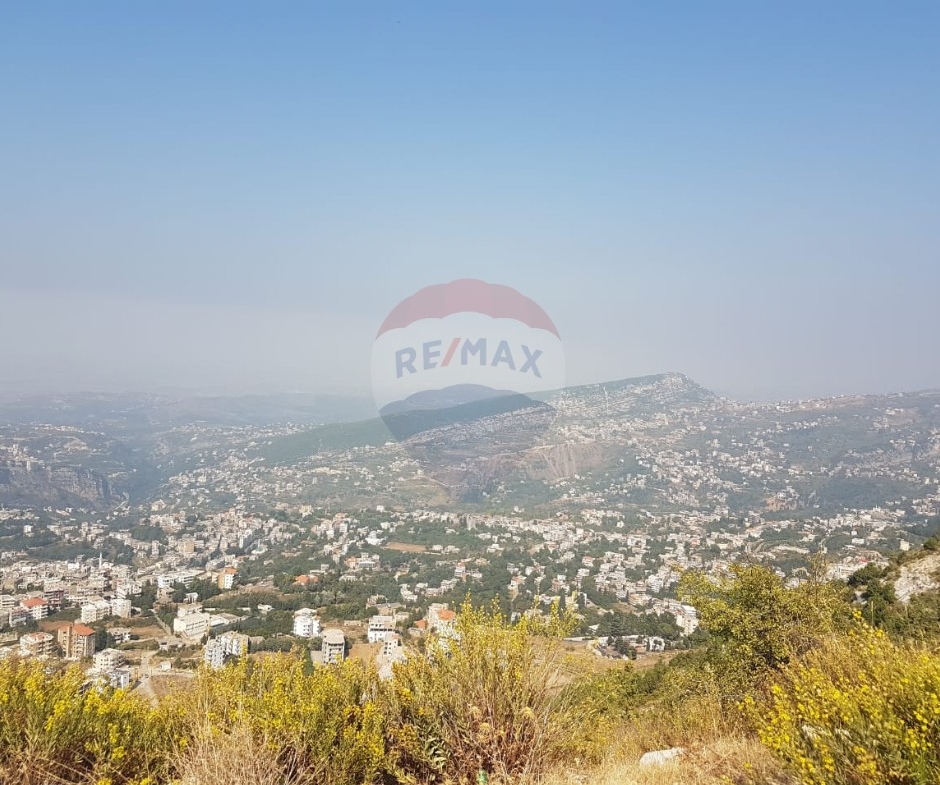 R9-3662 Land for Sale in Biqaasefrine – Danniyeh, 14,850 m² Residential, Zoning 25/50أرض للبيع في بقاعصفيرين الضنية – 14,850 م² سكنية، تصنيف 25/50 — Photo 1 of 1