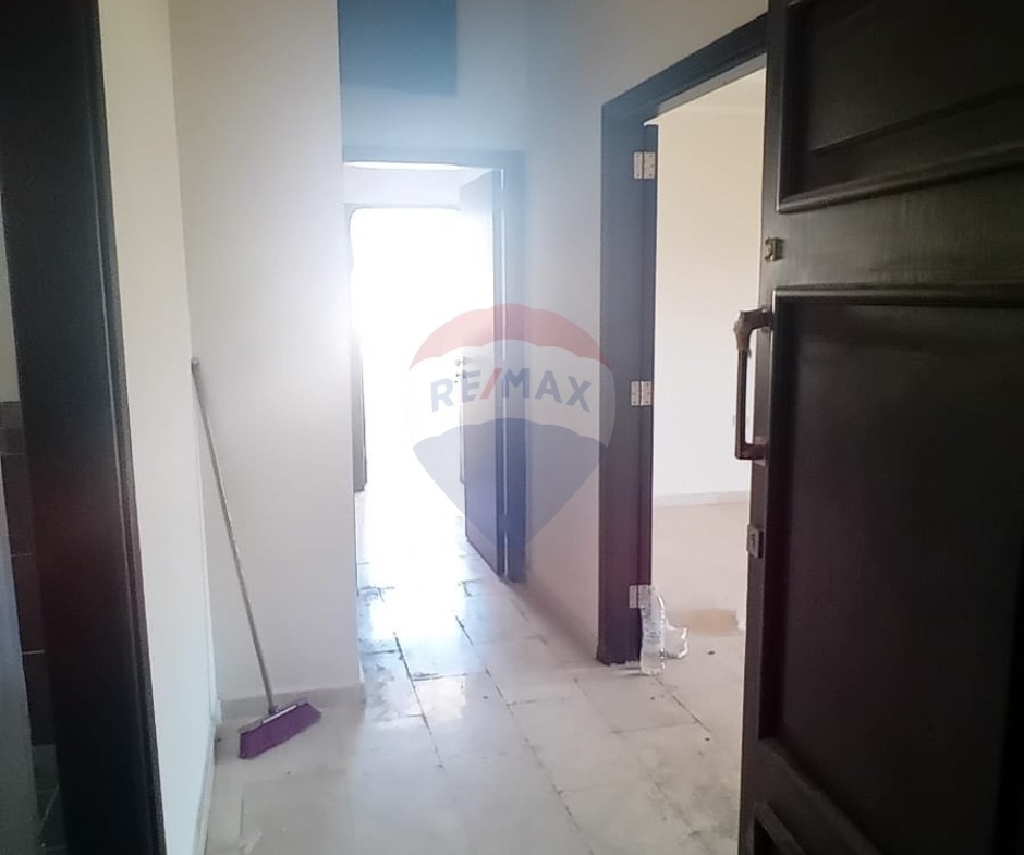 R9-3541 Apartment for Rent in Barsa – Koura, 130 m²شقة للإيجار في برسا الكورة – 130 م² — Photo 4 of 6