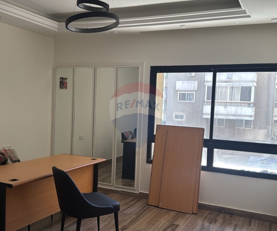 R9-3669 Apartment for Rent in Maarad Ring – Tripoli, 500 m², Prestigious Zoneشقة للإيجار في المعرض رينغ طرابلس – 500 م²، منطقة راقية جدًا — Photo 5 of 15