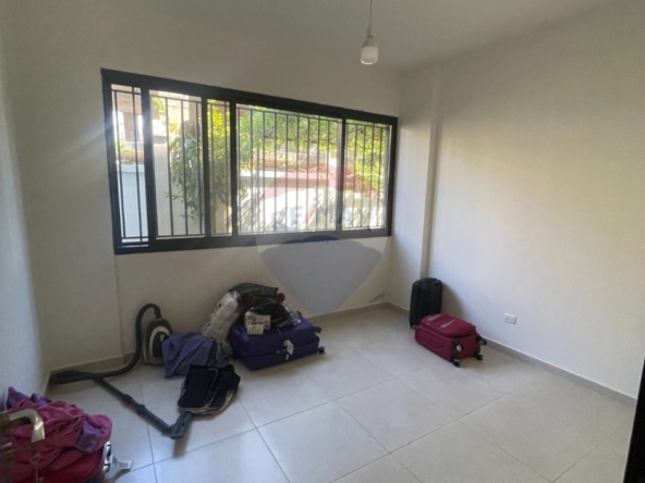 R9-3670 Apartment for Rent in Nakhleh – Koura, 130 m² + 100 m² Garden, Furnished, Ground Floorشقة للإيجار في النخلة الكورة – 130 م² + 100 م² حديقة، مفروشة، الطابق الأرضي — Photo 4 of 13