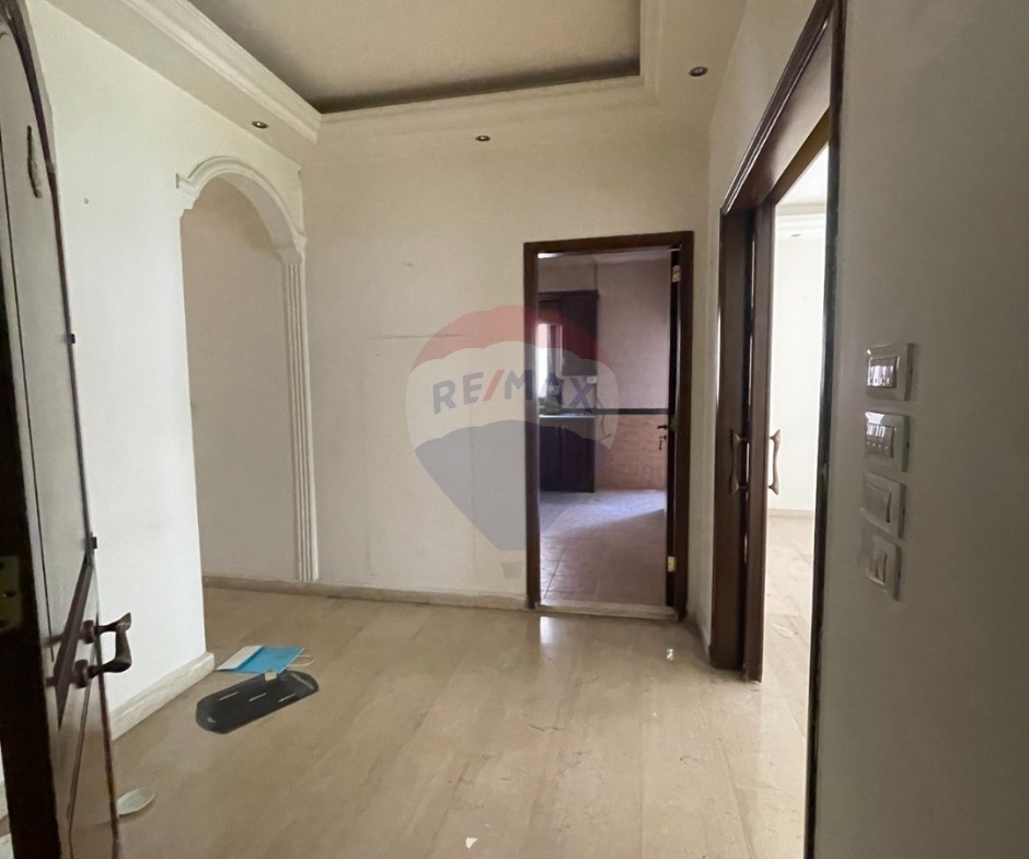 R9-3555 Apartment for Sale in Nakabet Al Ateba – Tripoli, 160 m²شقة للبيع في نقابة الأطباء طرابلس – 160 م² — Photo 5 of 7