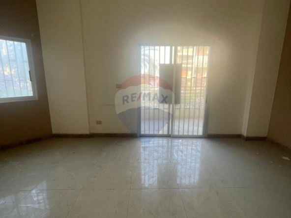 R9-3542 Apartment for Rent in Miten Street – Tripoli, 100 m² شقة للإيجار في شارع ميتين طرابلس – 100 م² — Photo 5 of 5