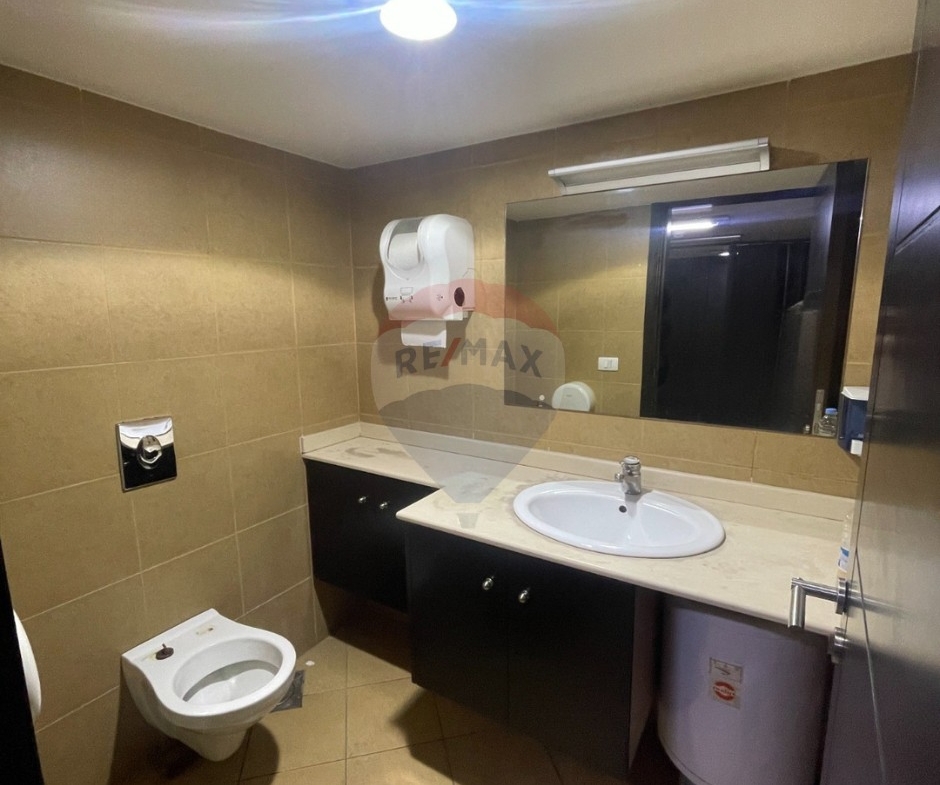 R9-3584 Showroom for Rent in Tripoli – Sahat El Nour, 400 m², Prime Locationصالة عرض للإيجار في طرابلس – ساحة النور، 400 م²، موقع مميز — Photo 6 of 22