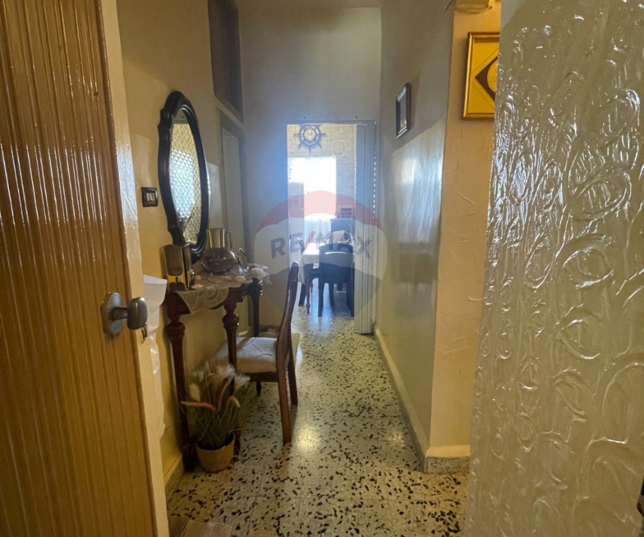 R9-3603 Apartment for Sale in Mina – Hay El Ramleh, Tripoli, 120 m²شقة للبيع في الميناء حي الرمل طرابلس – 120 م² — Photo 6 of 10