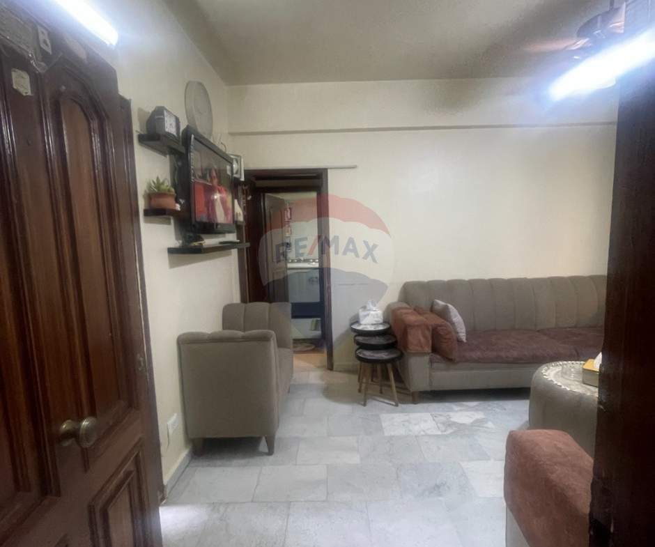 R9-3676 Apartment for Sale in Abou Samra – Tripoli, 93 m²شقة للبيع في أبو سمرا طرابلس – 93 م² — Photo 6 of 9