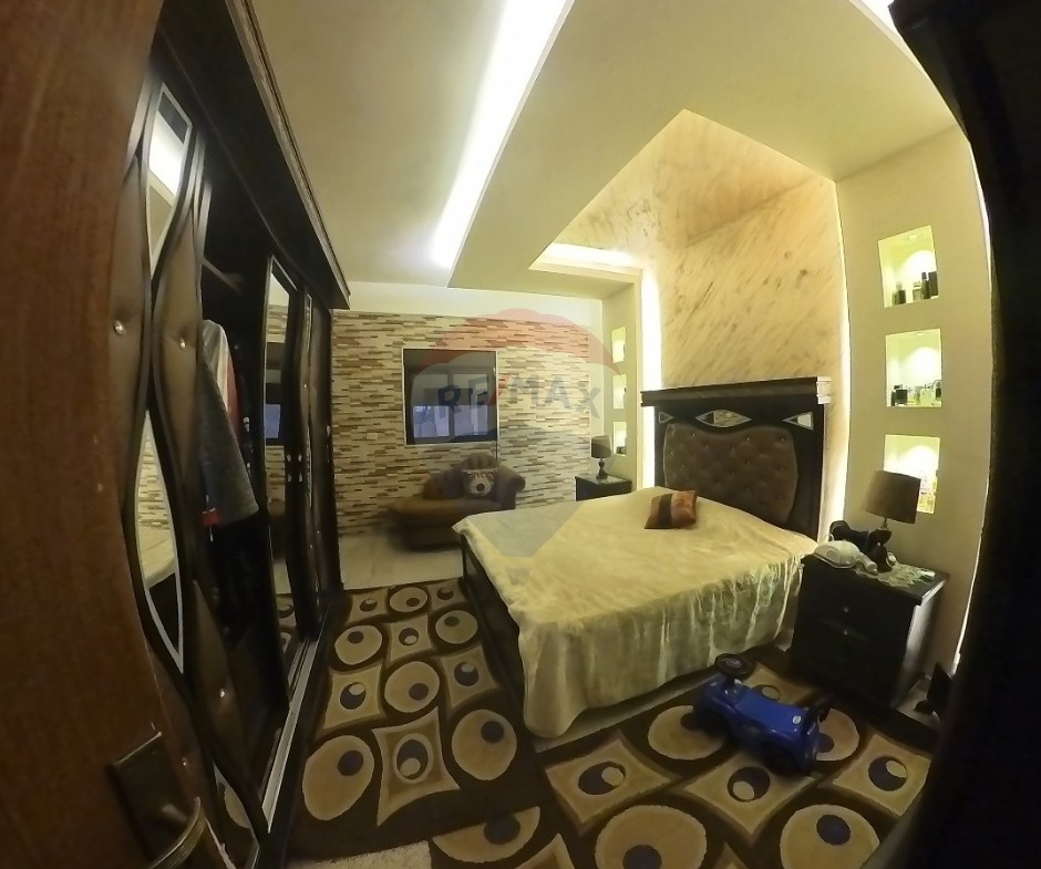 R9-3606 Apartment for Sale in Abou Samra – Tripoli, 200 m²شقة للبيع في أبو سمرا طرابلس – 200 م² — Photo 7 of 9