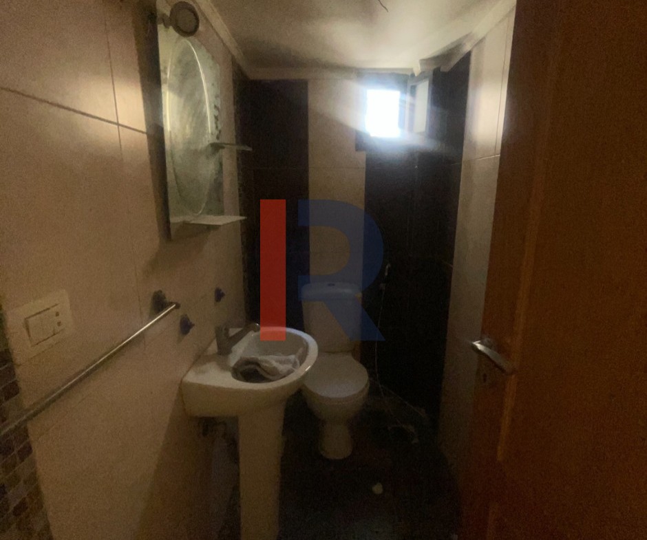 R9-3653 شقة للبيع في نقابة الأطباء طرابلس – 130 م² — الصورة 7 من 9